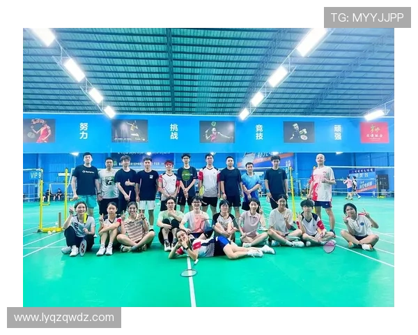 南京羽毛球队与广州羽毛球队赛后复盘分析意识碰撞与战术较量 南京羽毛球队与广州羽毛球队赛后复盘分析意识碰撞与战术较量