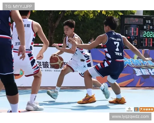 重庆篮球队引领最新篮球团队协作榜单前十强分析与展望 重庆篮球队引领最新篮球团队协作榜单前十强分析与展望